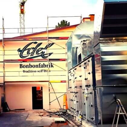 Zwischen 2017 und 2020 investiert Edel kräftig in den Neubau einer modernen Lagerhalle und andere Umbauten